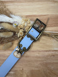 Collier chien Biothane bleu pastel – fait main – largeur 25mm